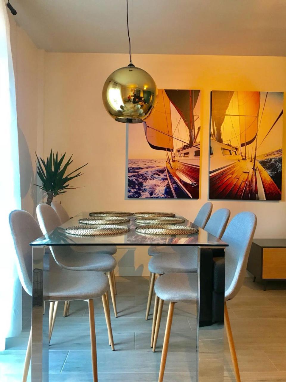 Lujoso Duplex En La Playa Con Vistas Al Mar Lejlighed Torremolinos Eksteriør billede