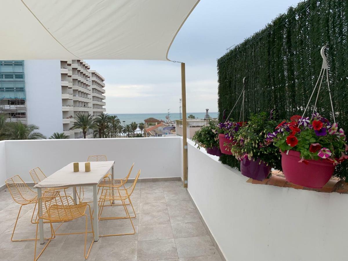 Lujoso Duplex En La Playa Con Vistas Al Mar Lejlighed Torremolinos Eksteriør billede
