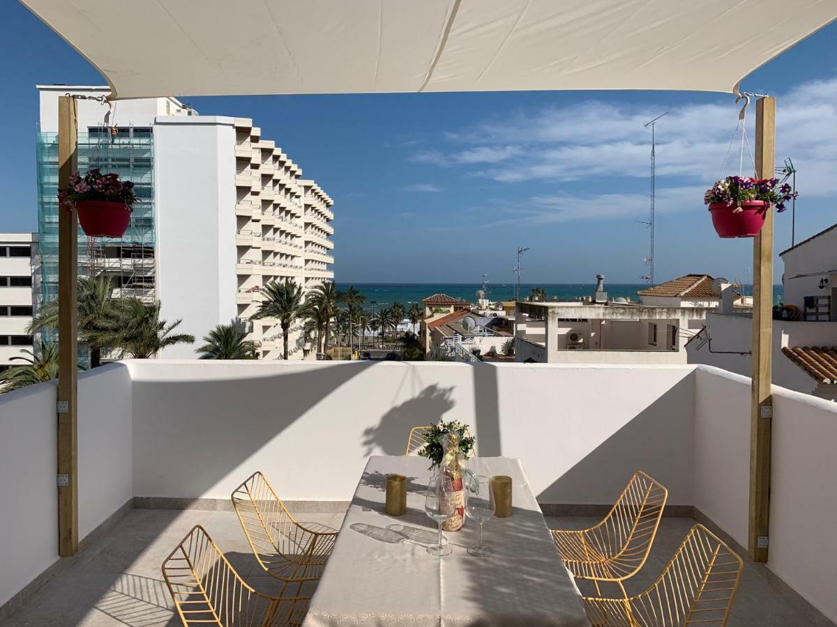 Lujoso Duplex En La Playa Con Vistas Al Mar Lejlighed Torremolinos Eksteriør billede